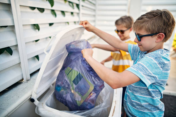 Best Garage Cleanout Services  in Clarkton, MO